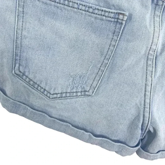 Forever 21 Distressed Light Wash Jean Shorts Rolled Hem Mid Rise Size 27 - Picture 5 of 7